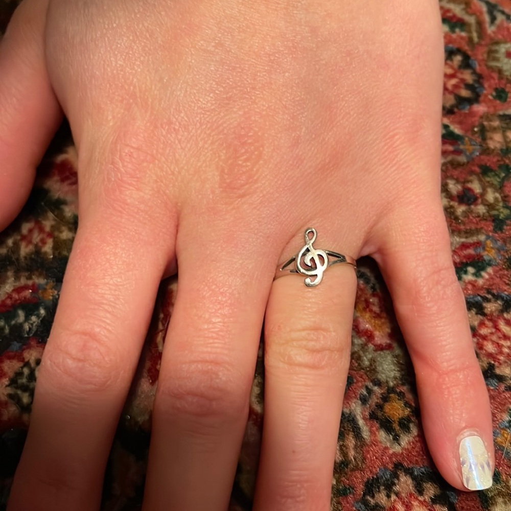 Treble Clef Ring